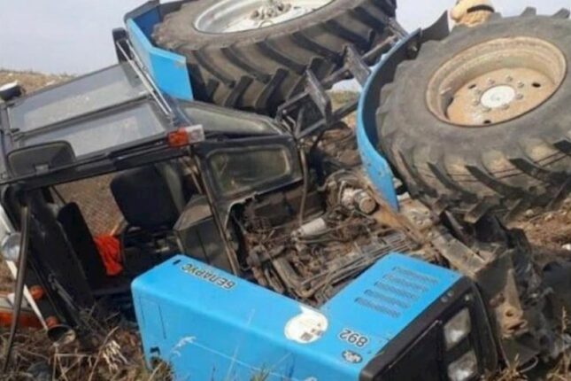 Laçında traktor dərəyə aşıb – Ölən var