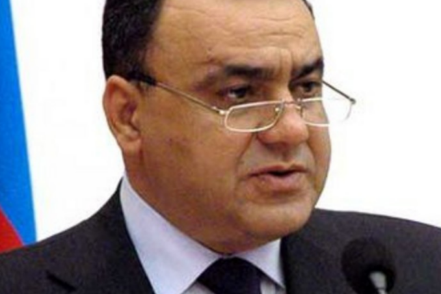 Keçmiş nazir biznesini Londona köçürür