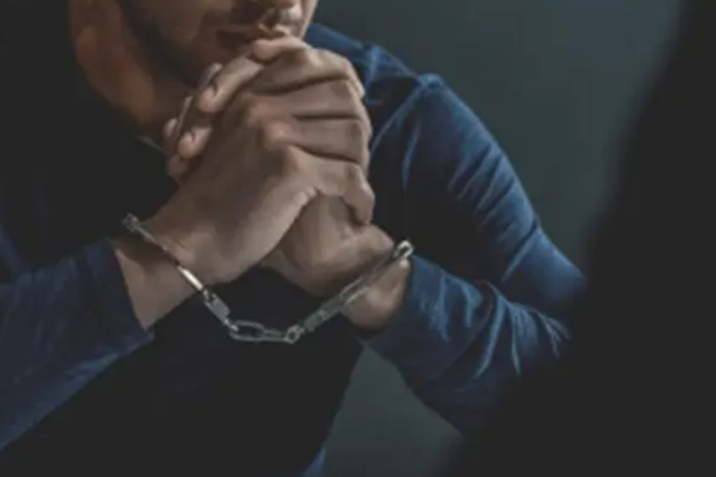 ABŞ səfirliyinin azərbaycanlı əməkdaşı yarım milyondan çox pulu necə ələ keçirib? – FAKTLAR