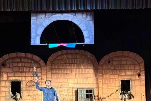 Sumqayıt Dövlət Dram Teatrı  mövsümü “Ölməz” tamaşası ilə açdı