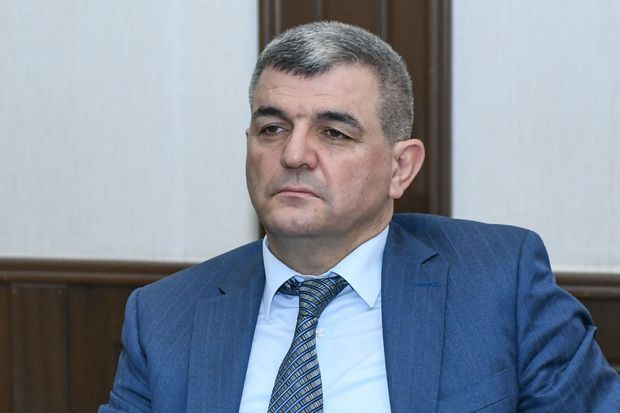 Deputat: “Kənddə yaşlı qadının söyüş söyməyi xoşuma gəlir”