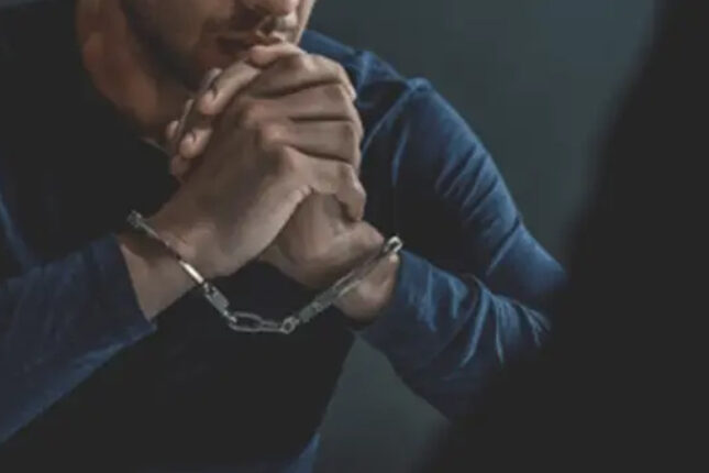 İcra başçısının sabiq müavini dələduzluqda ittiham olunur