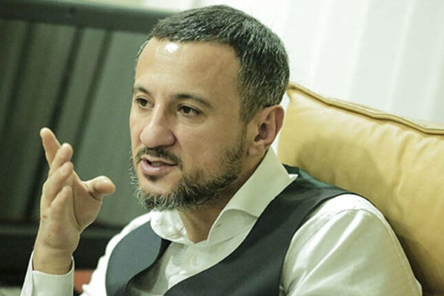 “Ağadadaş bayağı oxuyan olub, Niyaməddin Musayevi efirə buraxmırdılar”