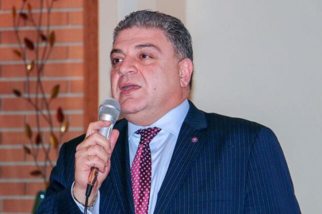 Melikyan: “Paşinyan sülh sənədindən seçkilərdə geniş istifadə edəcək”