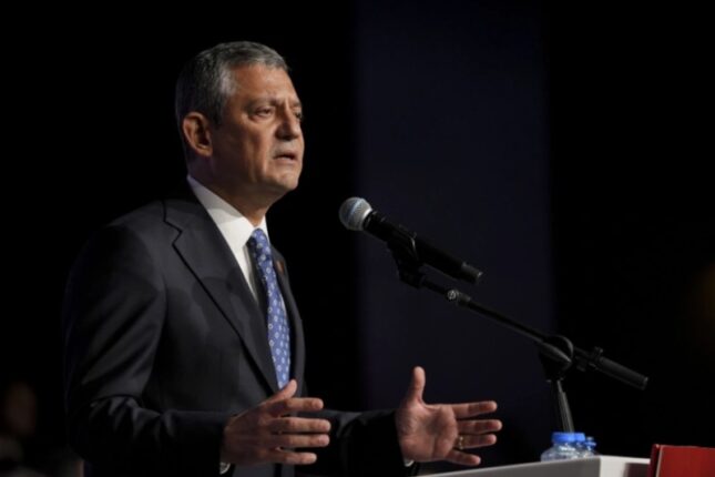 Özgür Özel yenidən CXP-nin sədri SEÇİLDİ