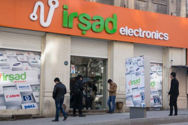 “İrşad” xarab telefon satır, amma dəyişmək üçün “əsas” tapmır