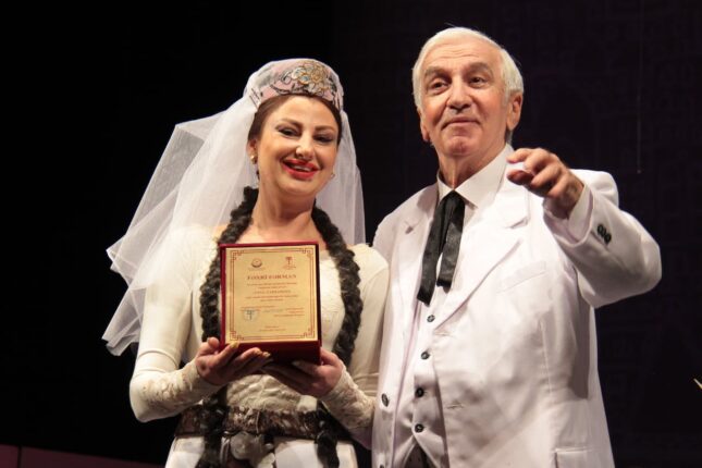 Akademik Musiqili Teatrın balet artistləri mükafatlandırılıb -FOTOLAR