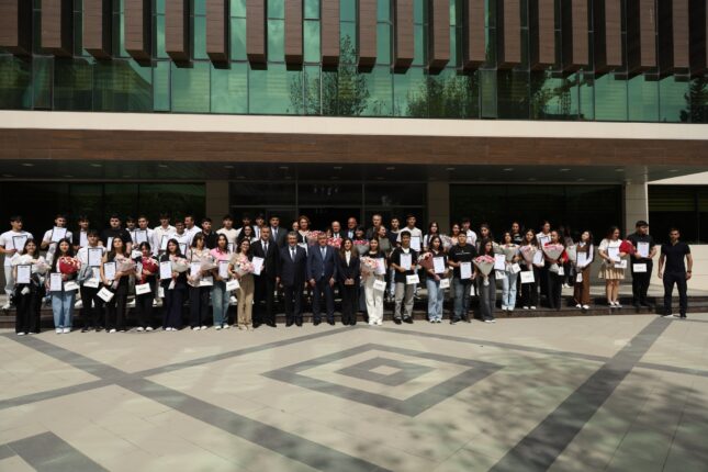 Xətaidə yüksək balla ali təhsil müəssisələrinə daxil olan gənclərlə görüş keçirildi – FOTOLAR