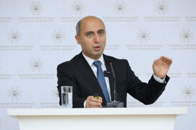 “Müəllimlər istəyir ki, evinin yaxınlığındakı məktəbdə işləsin”