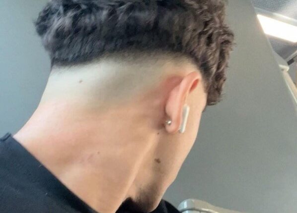 Xarici məktəblərdə bu saç stili qadağan edilir… Bəs bizim məktəblərdə?