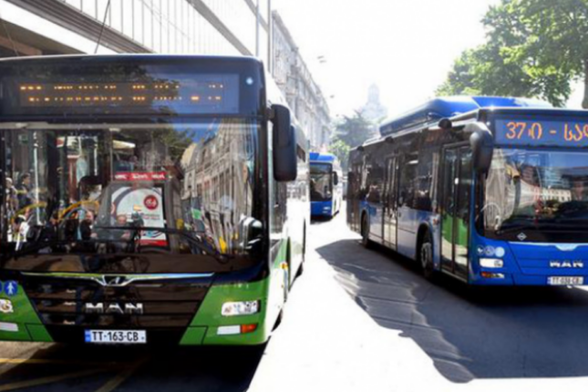 Gürcüstanda avtobus sürücülərinin maaşı şok etdi