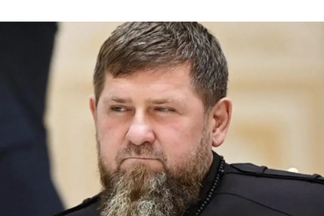 Kadırov canı ilə əlləşir: respublikanı iki adamına tapşırıb