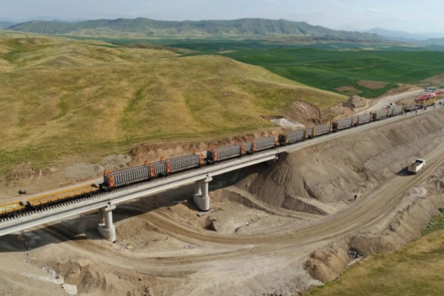 Polomeh: “Zəngəzur dəhlizi reallaşarsa, yüklər İrandan keçməyəcək”