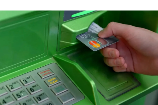 Bakıda bank kartlarından oğurluq edənlər saxlanılıblar