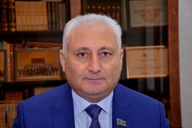 “Bakıda tıxac problemi təsvir edildiyi qədər faciəvi deyil” – Deputat