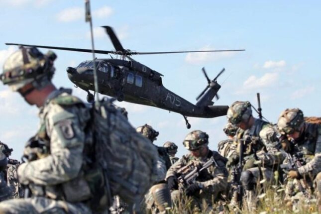 NATO 8 min əsgər, 1800 texnika ilə HƏRƏKƏTƏ KEÇİR