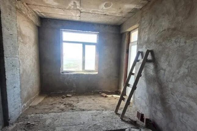 Bakıda 9 milyona təmirsiz mənzil satılır (FOTO)