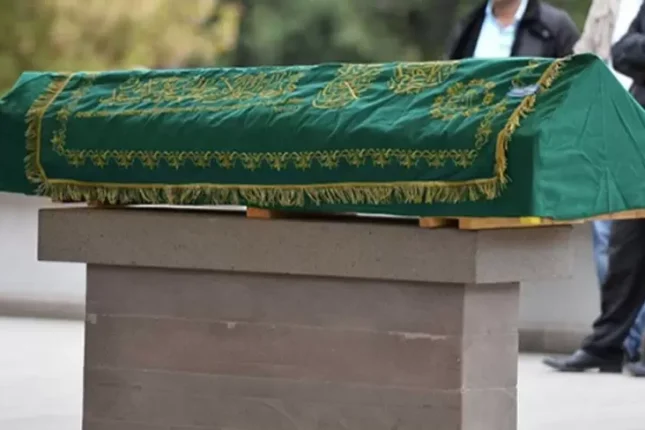 Məşhur müğənni dünyasını dəyişdi