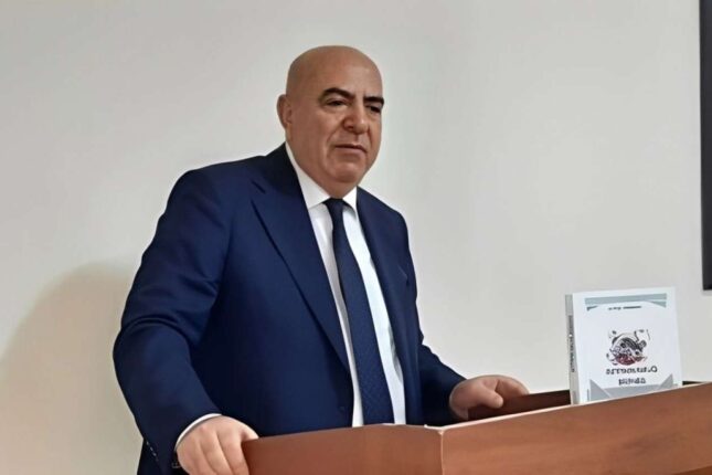 Tanınmış alimin ölkədən çıxışına “STOP” qoyuldu