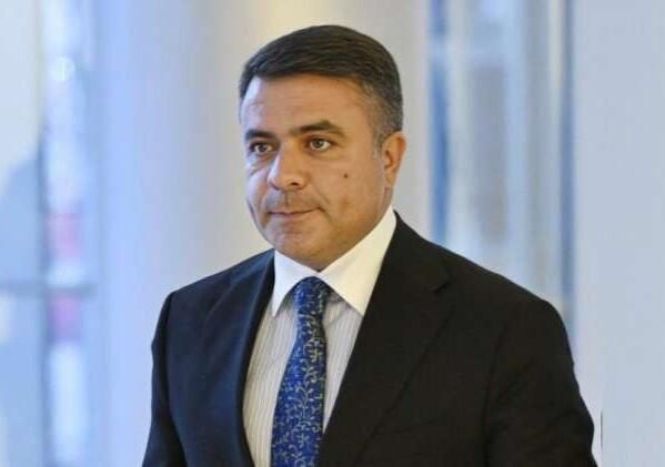 “Zala daxil oldu, bir neçə dəqiqə sonra oturdu və yıxıldı”