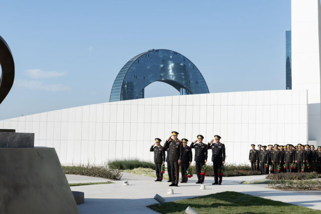 DİN-in şəxsi heyəti Anım Günü ilə bağlı Zəfər parkında – Video
