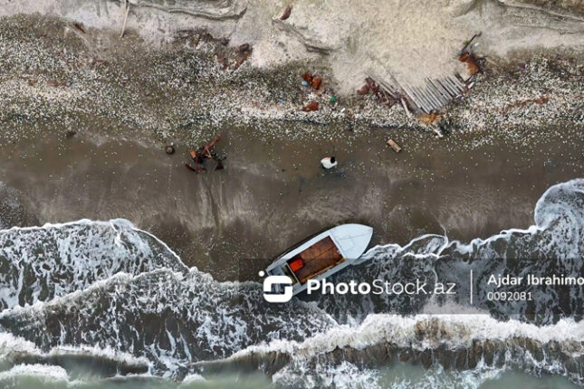 Xəzərin “qəlbində” unudulan ada: Dalğalarla mübarizədə tək qalan torpaq (VİDEO)
