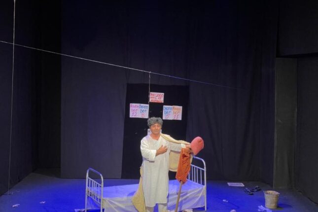 “Dəlinin qeydləri” “Arsbaran” teatr festivalında