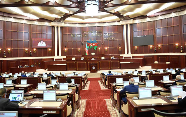 Komandan hərbçilərin mənzil məsələsinə aydınlıq gətirdi