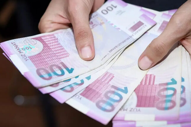 Bu mediatorlara 3840 manatadək pul veriləcək (SİYAHI)