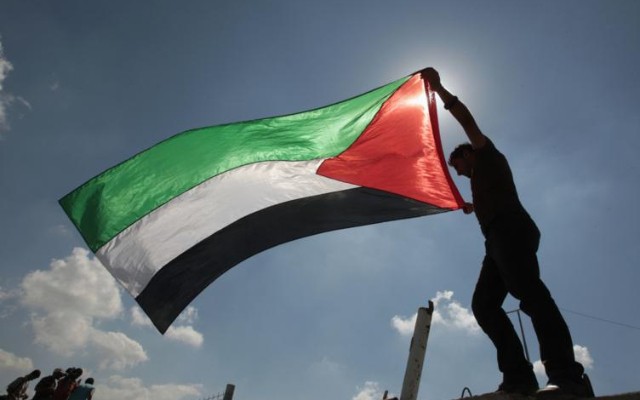 Daha bir ölkə Fələstini tanıdı