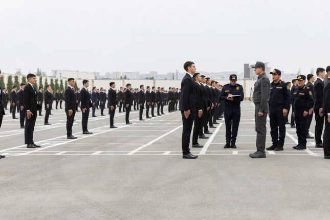 Daxili işlər naziri gənclərin sırasından seçim etdi – Video