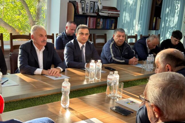 Ukraynanın Dövlət Xidmətinin rəhbəri Azərbaycan diasporunun qərargahında görüş keçirdi – Foto