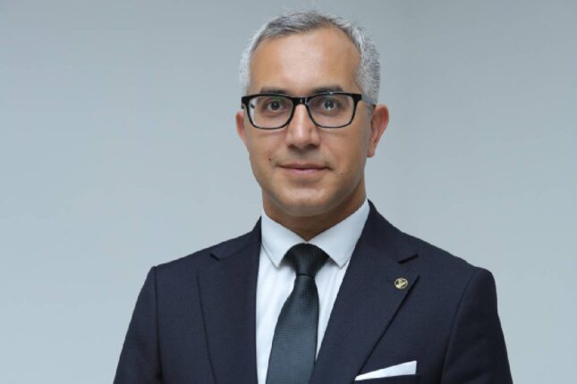 Ekspertdən dərsliklərlə bağlı SƏRT sözlər… “Bu dərsliklər şəxsiyyət yetişdirə bilmir”