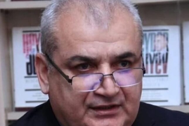 Müəllimləri günahlandıran məmura dosentdən SƏRT CAVAB