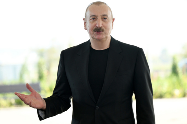 “İndi Ağalının içi ilə keçdim, gördüm ki…”