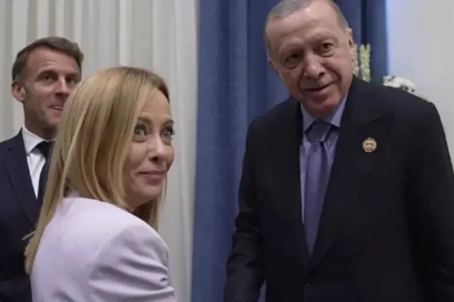 Ərdoğanın “siqareti burax” tövsiyəsinə Melonidən maraqlı cavab-VİDEO