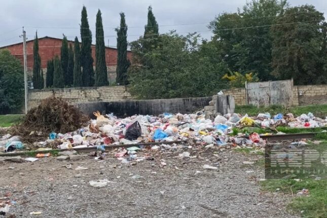 Xaçmazda məişət tullantılarının yığılıb qalması narazılıq yaradıb