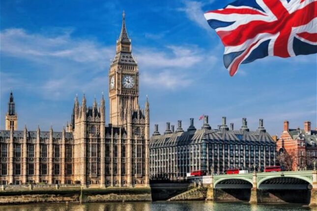 Britaniya İrana qarşı sanksiyalarını yenidən bərpa etdi