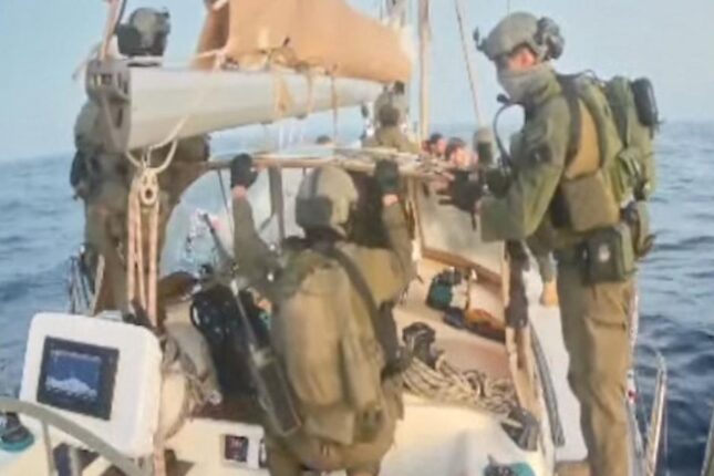 İsrail ordusu Qəzzaya gedən digər flotilyanı da ələ keçirib
