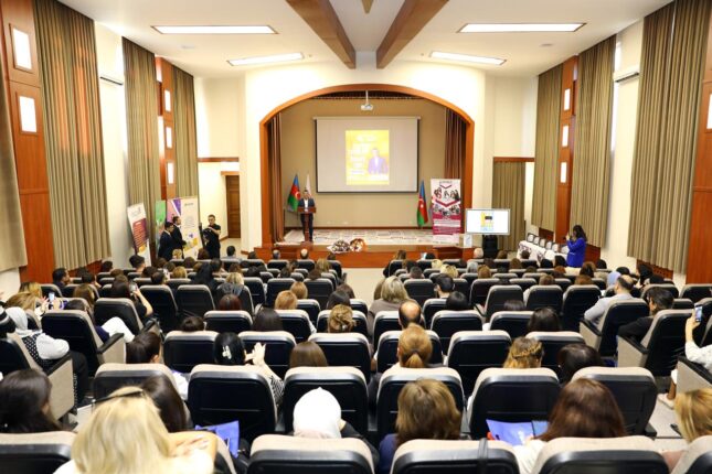 Təhsilin gələcəyi “TəhsildəSƏN 5” forumunda müzakirə olundu