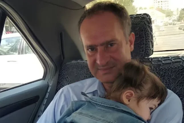 Başdaşındakı təbəssüm: Səbuhinin qəlibsiz 55 ili