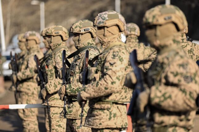 Daxili qoşunlar haqqında yeni qanun birinci oxunuşda qəbul edildi