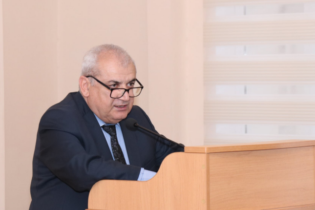 Məmurlar universitetlərimizə pul ayırmadığı üçün… – Dosent