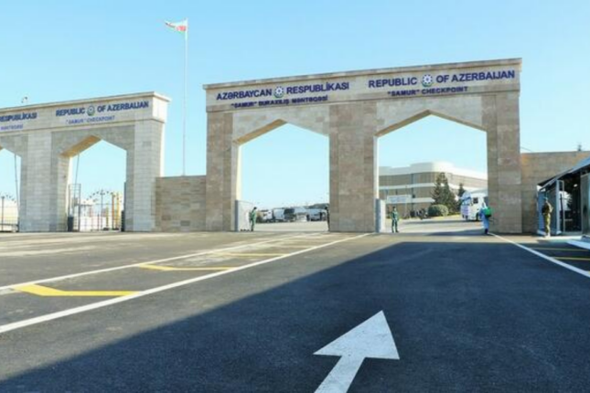 Quru sərhədlər açılmır… Bəs əcnəbilər Azərbaycana qatar və maşınla necə gələ bilir?