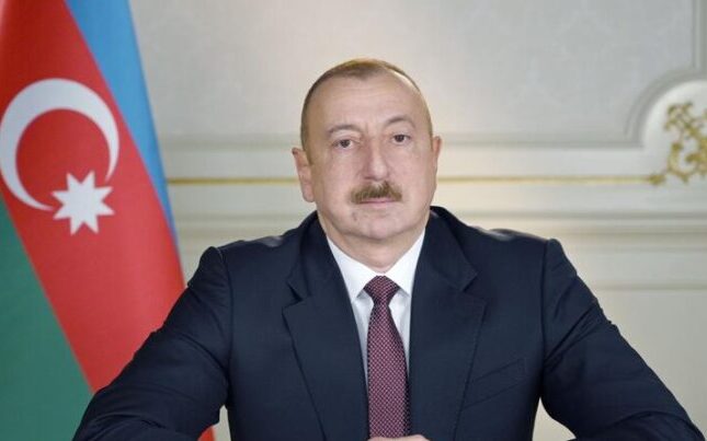 Prezident Ramiz Quliyevlə vida mərasiminə əklil göndərdi