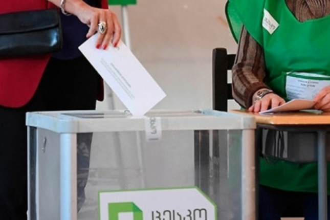 Bu gün Gürcüstanda yerli seçkilər keçirilir