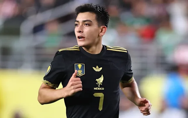 “Arsenal” Meksikalı gənc ulduzla maraqlanır