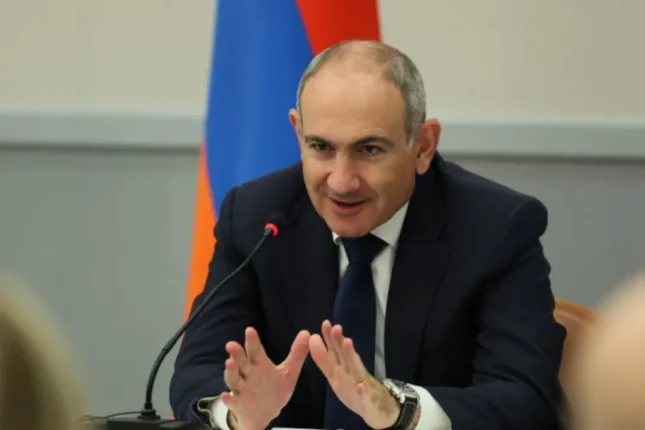 Paşinyan əcdadlarını qınadı