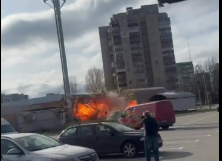 Rusiyaya məxsus kamikadze yaşayış binasına düşdü – VİDEO