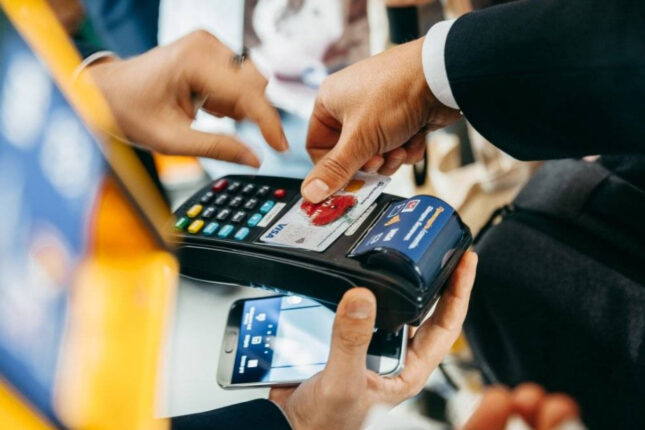 Nağdsız hesablaşmalar haqqında qanun dəyişir